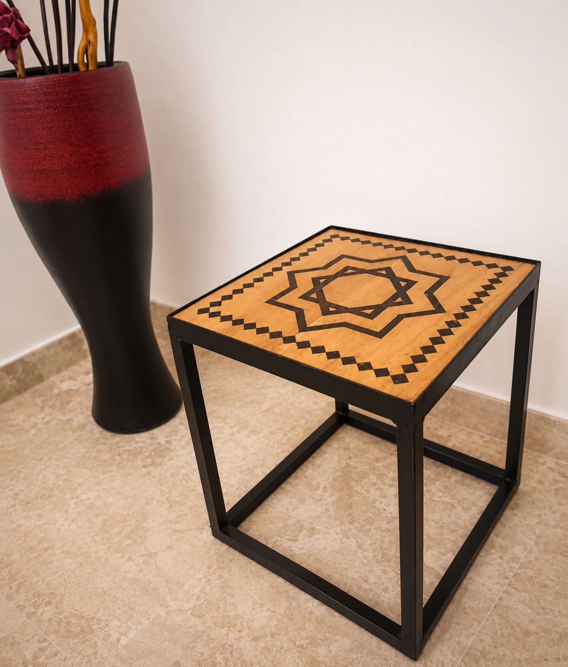 Mesa estrella artesanal de madera